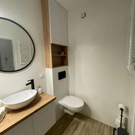 Apartament Jantar アパート ヤンタル